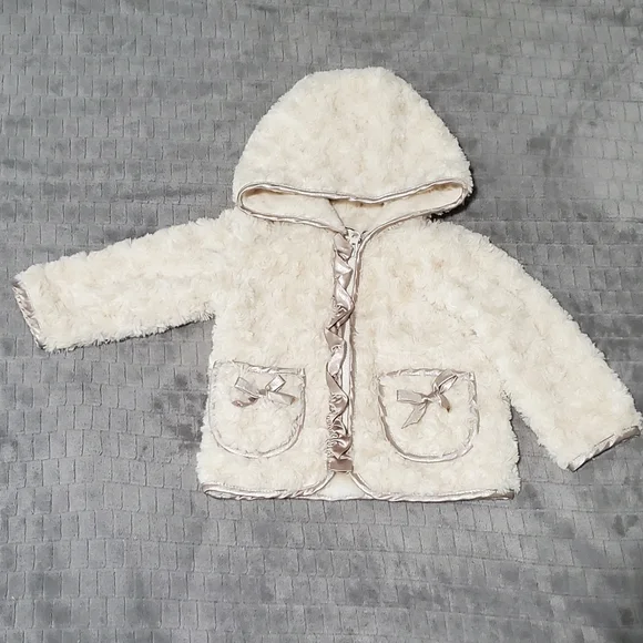 A Dee - Girls White Faux Fur Hooded Puffer Coat | Childrensalon